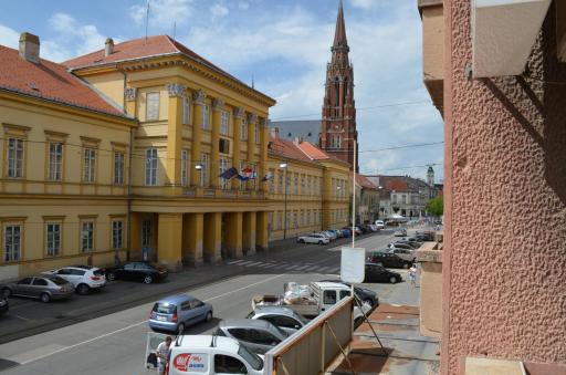 Apartment Downtown - Housity