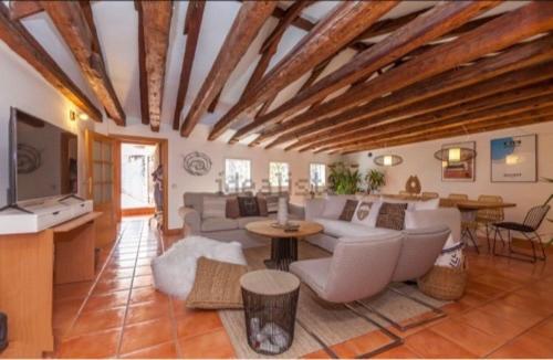 ARENAL GUEST HOUSe - Housity