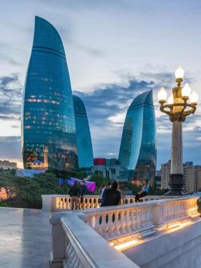 Square Baku Hotel - Housity
