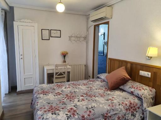 Pensión Martín - Housity