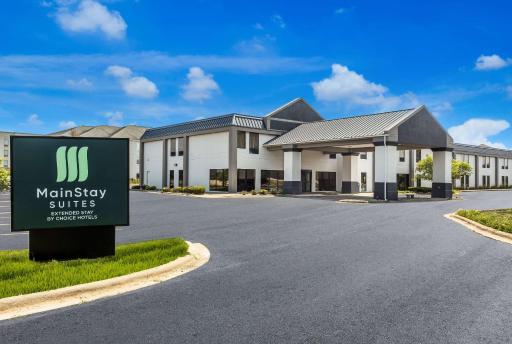MainStay Suites Bourbonnais - Kankakee - Housity