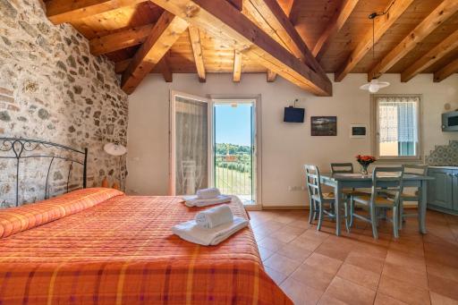 L'Oro Rosso - Housity