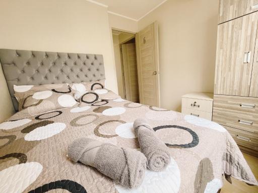 Hermosa habitación privada en edificio de estreno frente al metro - Housity