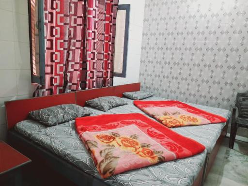 Hotel Harihar Guest House Haridwar - Housity