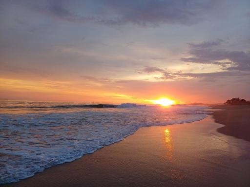 Sunset Beachside House With Appartent - Housity