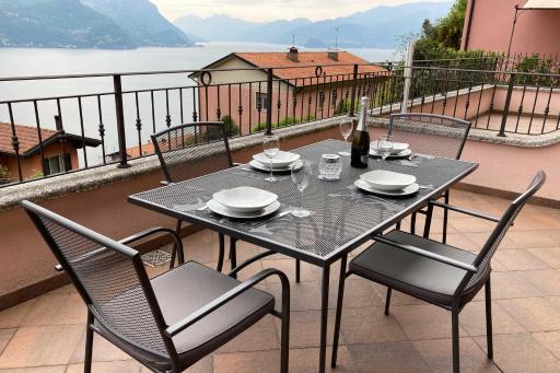 Casa Mastena Vista Lago - Housity