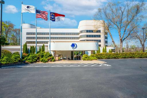 DoubleTree by Hilton South Charlotte Tyvola - Housity
