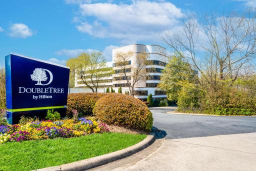 DoubleTree by Hilton South Charlotte Tyvola - Housity