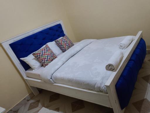 Meg's Haven - Housity