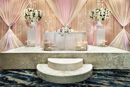 DoubleTree by Hilton Chicago Magnificent Mile - Housity