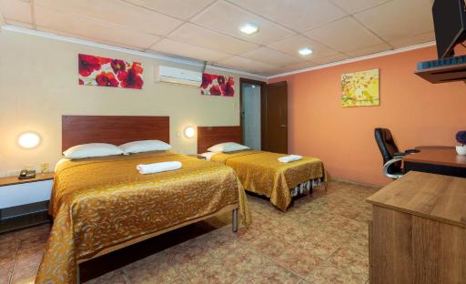 Hotel Malecon Inn - Housity