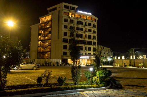 The Glacier Hotel Nanyuki - Housity