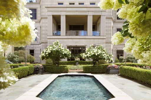 Waldorf Astoria Atlanta Buckhead - Housity