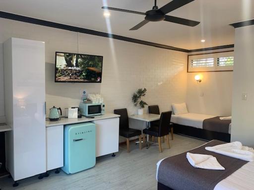 Kurri Motor Inn - Housity