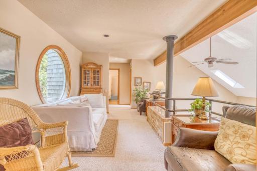 Beach Otter Rock Hideaway - Housity