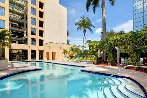 Hilton Boca Raton Suites - Housity