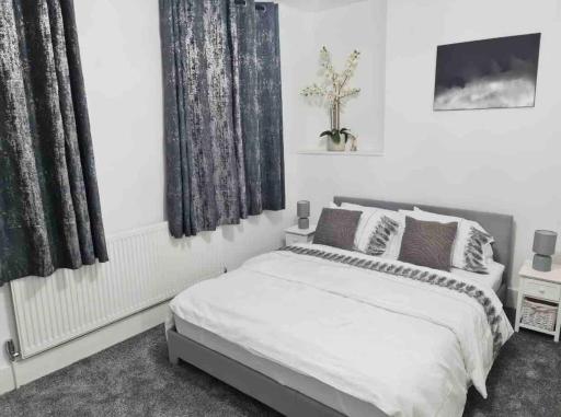 L A PLACE Croydon, London - Hizvo