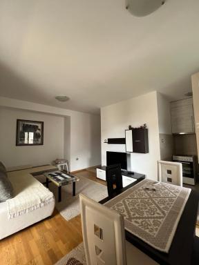 Petrovac apartment - Housity
