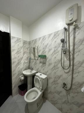 Hardrock Residences 1bedroom - Housity