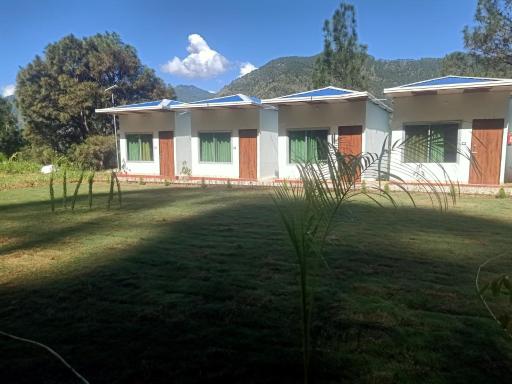 Junglow Resort - Housity