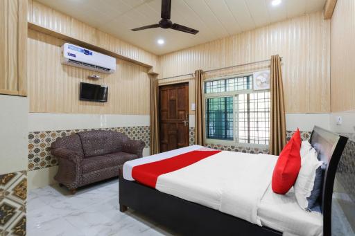 Hotel Chitrarth & Party Lawn - Housity