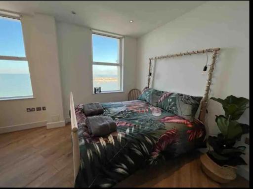 Margate - Sea View From Every Room - Housity