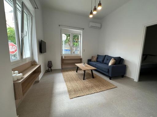 A13 Athens - Housity