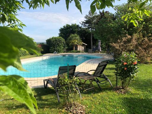 Charmant logement avec piscine et table d'hôtes, proche de Solesmes et de l'abbaye. - FR-1-410-407 - Housity