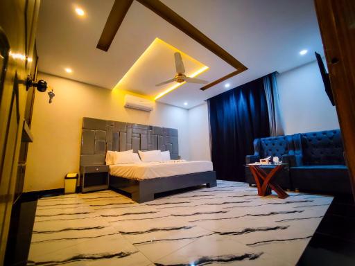 Hotel Multan Inn - Housity