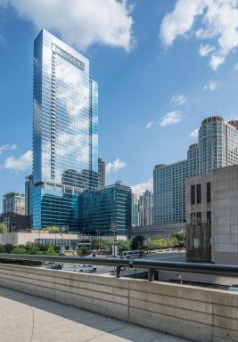 Loews Chicago Hotel - Housity