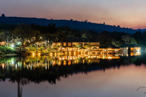 Bambuu Lakeside Lodge - Housity