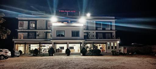 Bishal palace Hotel - Housity