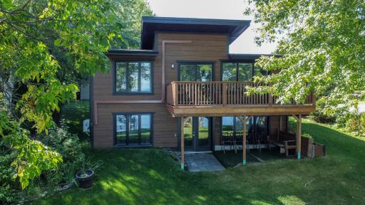 Magnifique chalet au bord du Lac-Saint-Jean - Housity