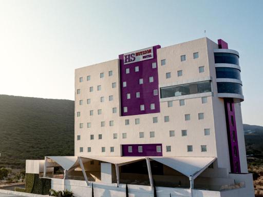 HS HOTSSON Hotel Queretaro - Housity