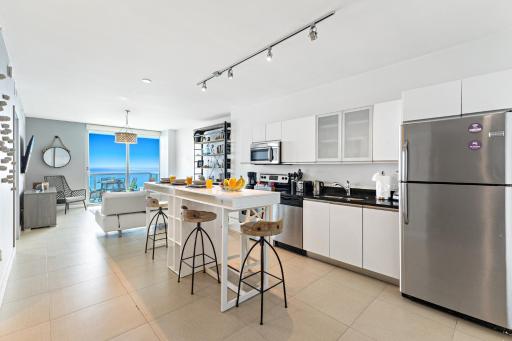 Dharma Home Suites Miami Beach at Monte Carlo - Housity