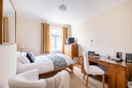 Room with Private Bath in Pontcanna - Housity