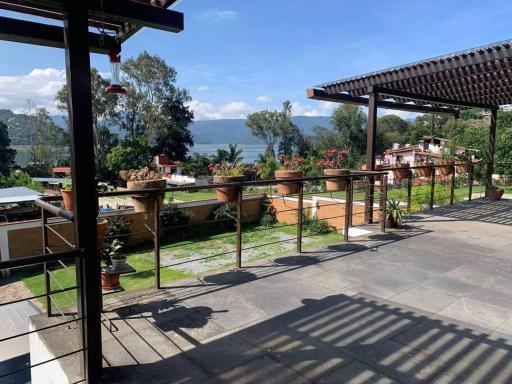 Casa con vista al lago - Housity