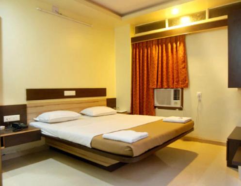 Hotel Vishwa-Near to Railway Station Kolhapur - Housity