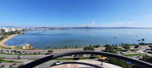 APTO BEIRAMAR NORTE - FRENTE PRO MAR - Housity