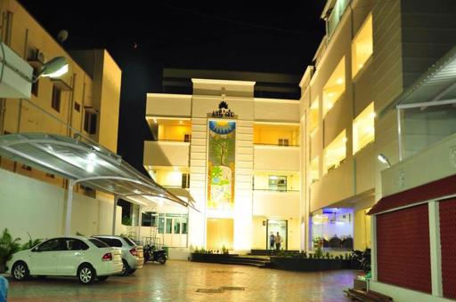 Hotel Shrees, Perundurai - Housity