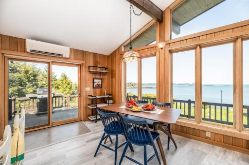 The Lost Lobster Chalet - 3D Tours - Housity