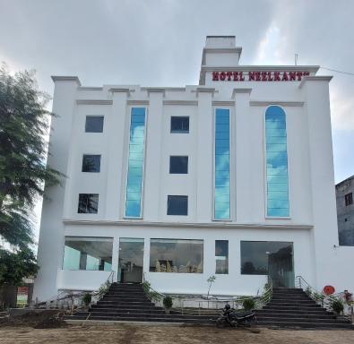 Neelkanth Hotel - Housity