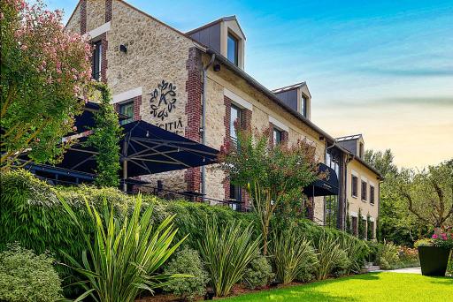 Amicitia - Hôtel & Restaurant - Housity