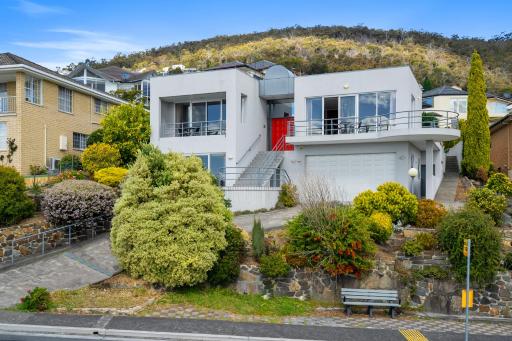 Super nice house with sea view free parking - Housity