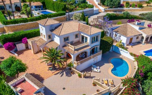 Villa Blasco - PlusHolidays - Housity