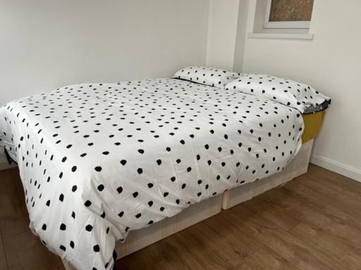 10 Valley Road, - Housity