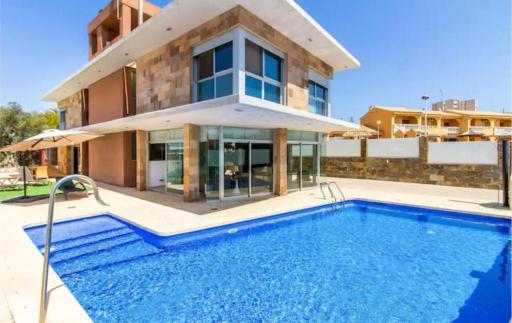 Villa de lujo con piscina privada - Housity
