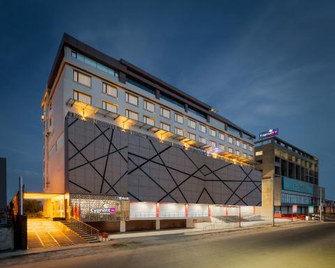 Cygnett Inn Imperial Tezpur - Housity