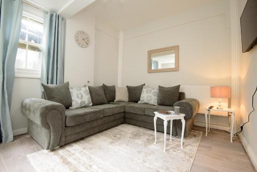 K Suites - Kauto Star Suite - Housity
