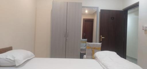 Hotel Rise & Dine Restaurant & Banquet - Housity